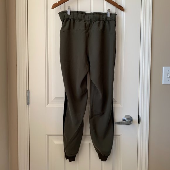 Lululemon On The Fly Jogger Velvet Trim Olive Sz 4 - Picture 9 of 13